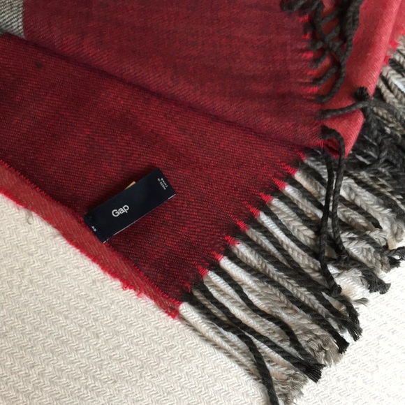GAP Plaid Red, Gray, Beige Scarf/Wrap - Picture 3 of 4